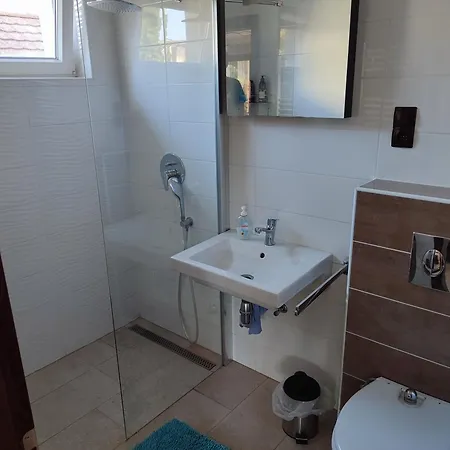 Püspök Ház - Apartman *